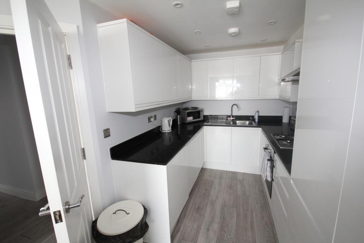 Holden Court Apartments - Apt 3 West Drayton  Ngoại thất bức ảnh