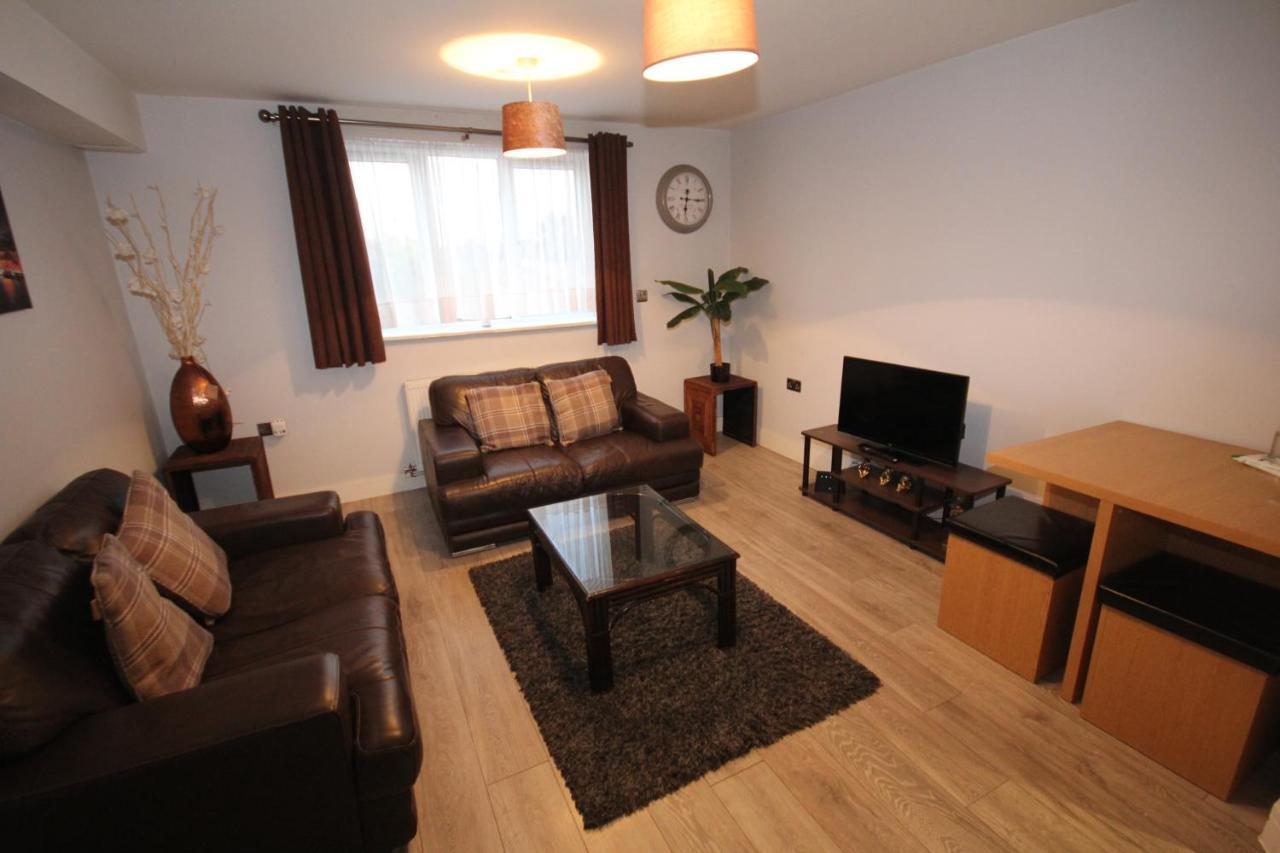Holden Court Apartments - Apt 3 West Drayton  Ngoại thất bức ảnh