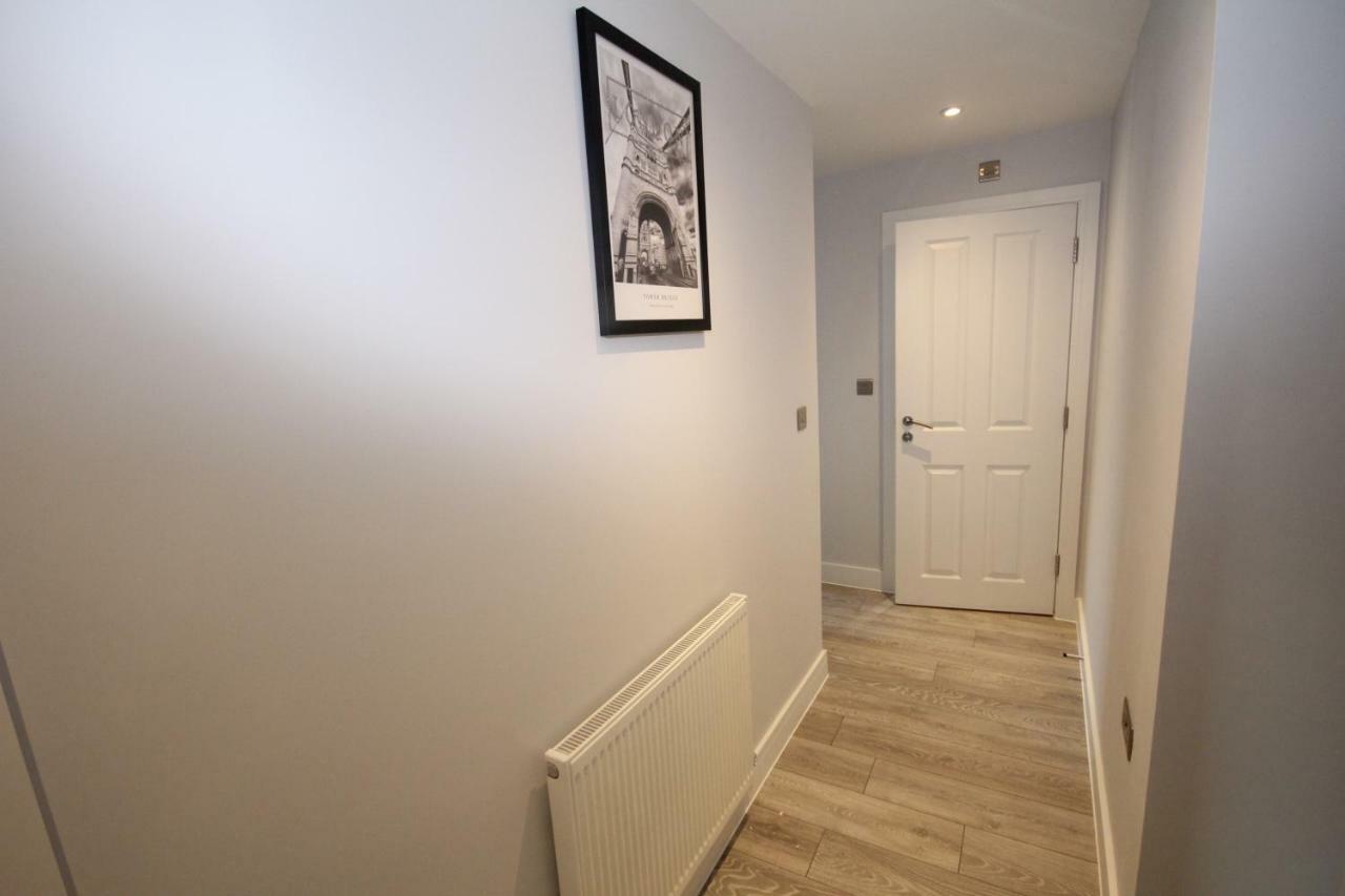 Holden Court Apartments - Apt 3 West Drayton  Ngoại thất bức ảnh